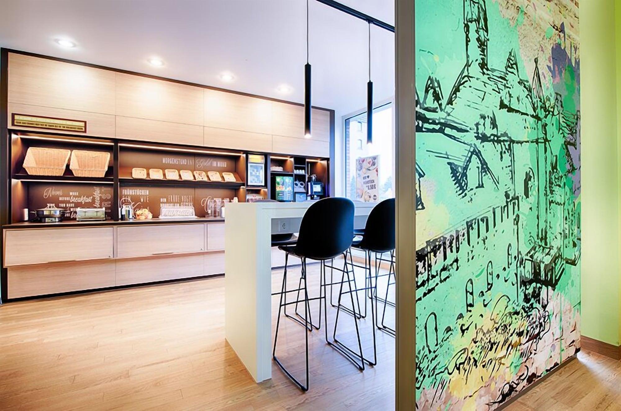 B&B Hotel Kassel-City Exterior photo